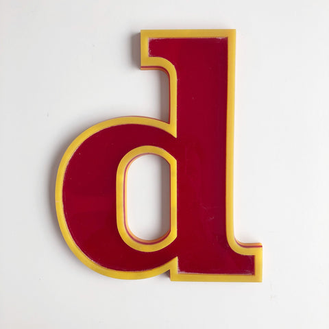 D or P - Medium Vintage Letter