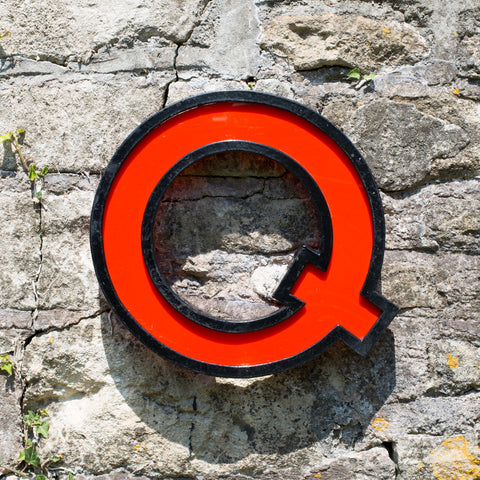 Q - 11 Inch Metal Perspex Cinema Letter