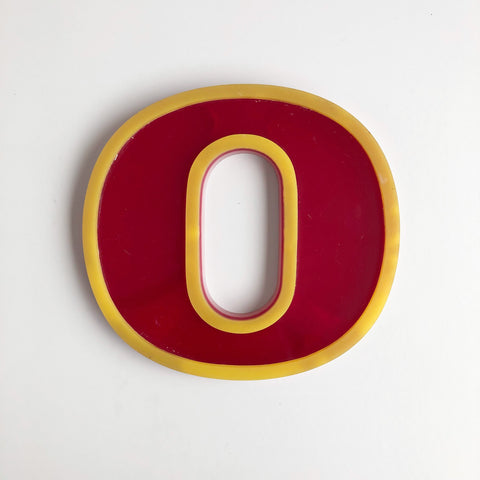O or 0 - Medium Vintage Letter