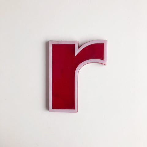 R - Medium Vintage Letter