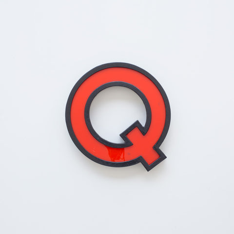 Q - 8 Inch Metal Perspex Cinema Letter