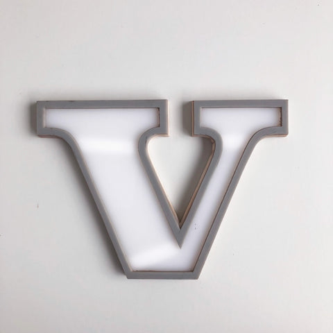 V - Medium Vintage Letter