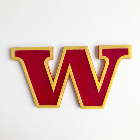 W - Medium Vintage Letter