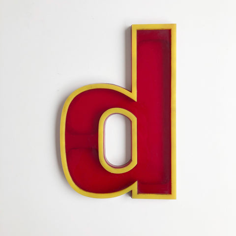 D or P - Medium Vintage Letter