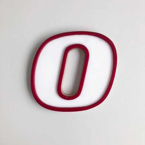 O or 0 - Medium Vintage Letter