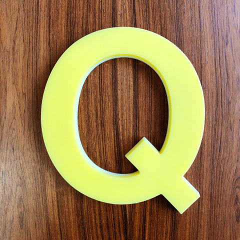 Q - 7.5 Inch Perspex Letter