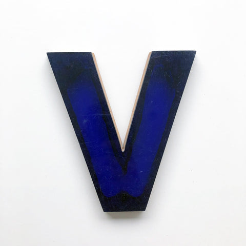 V - Medium Letter Ply and Perspex