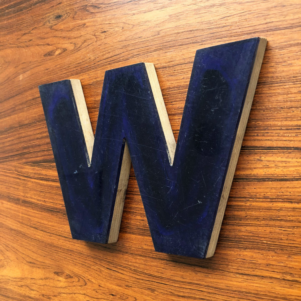 W - Medium Letter Ply and Perspex