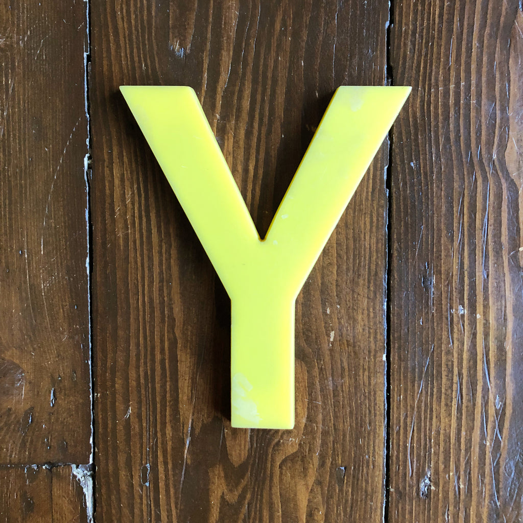 Y - 7.5 Inch Perspex Letter